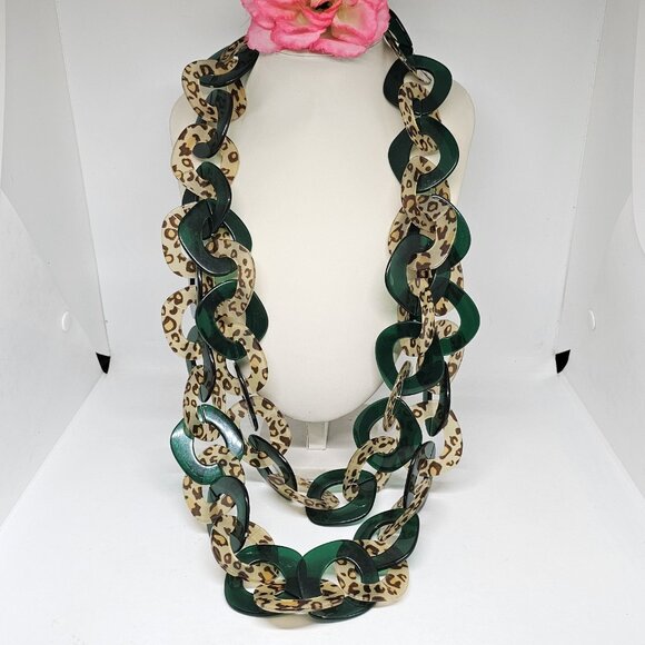 Sassy Jones Lucite Statement Necklace Chunky Leopard Green SJ Large Chain Link - Picture 9 of 10